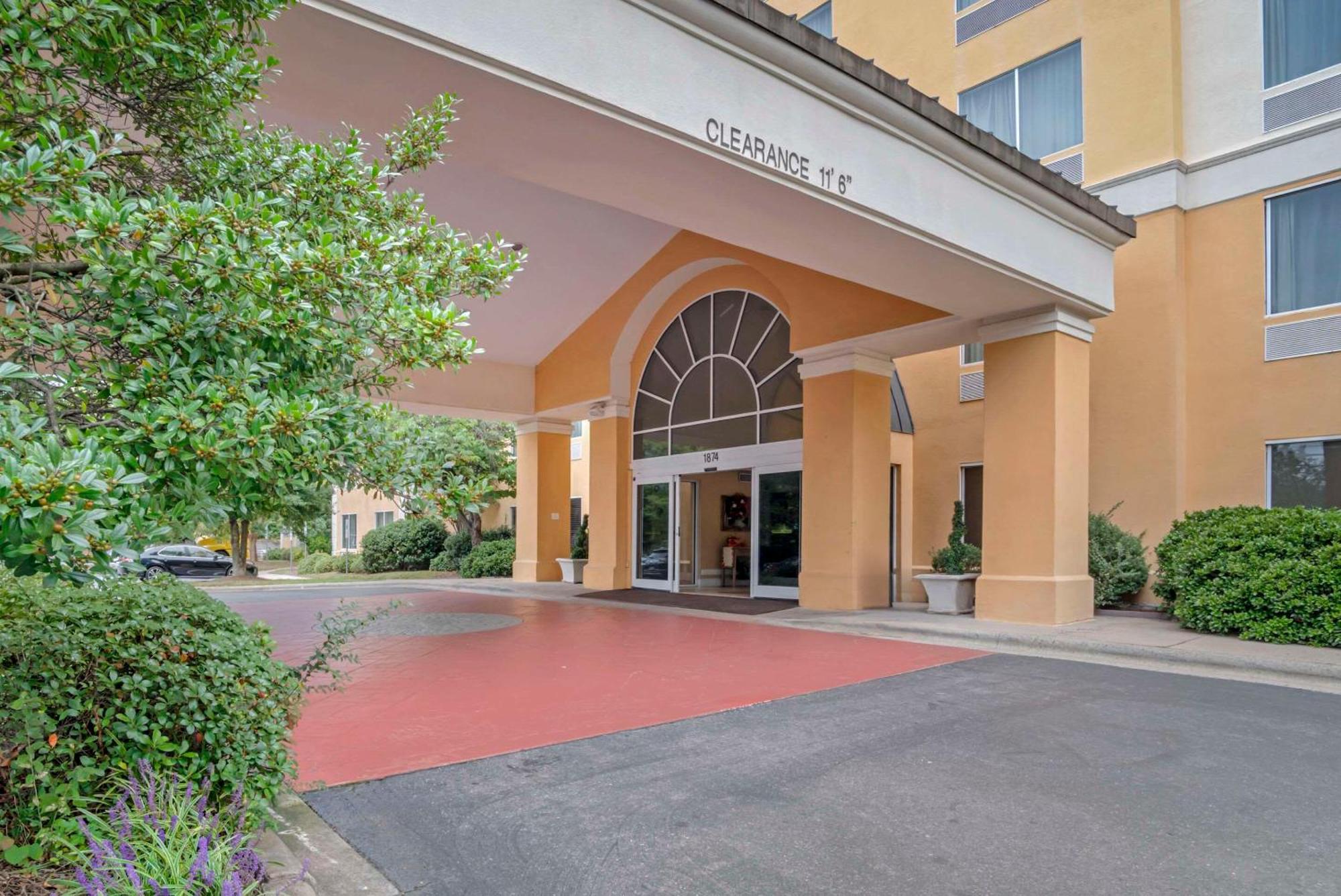 Comfort Suites Gastonia - Charlotte Экстерьер фото